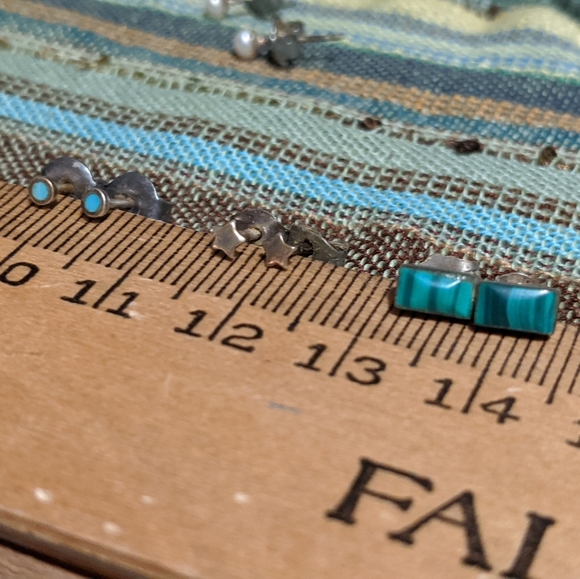 Set of 3 mini stud earrings - Picture 2 of 3